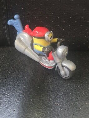 Kinder Surprise Egg Toys  Minions Around The World Collection Motorcyle Rider
